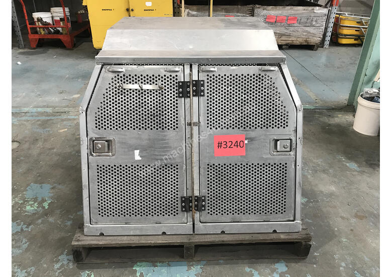 Buy Used Custom Dog Box Ute Tray Slip In Aluminium for 2 Dogs 1075mm L