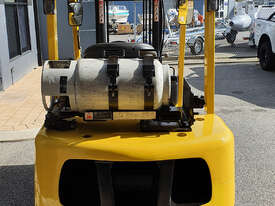 Hyster 2500kg LPG Forklift with 4350mm Mast & Sideshift - picture1' - Click to enlarge