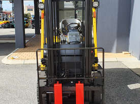 Hyster 2500kg LPG Forklift with 4350mm Mast & Sideshift - picture2' - Click to enlarge