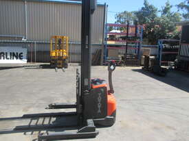 Toyota/BT Walkie Stacker 1 ton 'As New' - picture1' - Click to enlarge