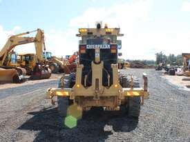Caterpillar 12H Series II Grader - picture1' - Click to enlarge