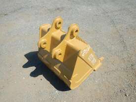 Unused 710mm Digging Bucket to suit CAT307C - picture1' - Click to enlarge