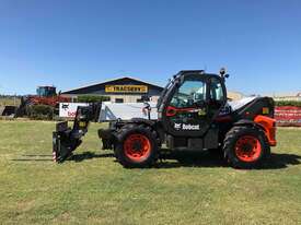 Bobcat Telehandler T40180 - picture0' - Click to enlarge