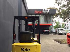 Yale FB18PYE 1.8 Ton Container Mast Counterbalance Electric Forklift - Fully Refurbished - picture2' - Click to enlarge