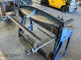 AP lever No 4E manual guillotine - picture2' - Click to enlarge