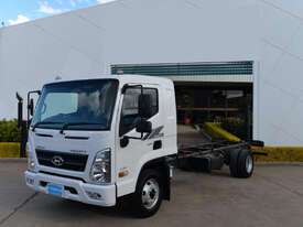 2021 HYUNDAI MIGHTY EX8  ELWB - Cab Chassis Trucks - picture0' - Click to enlarge