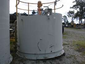 Liquid mixing tank - picture2' - Click to enlarge
