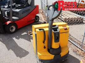 Jungheinrich EJE 120 Electric Pallet Trolley - picture0' - Click to enlarge