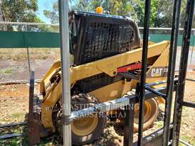 CATERPILLAR 236DLRC Skid Steer Loaders - picture2' - Click to enlarge
