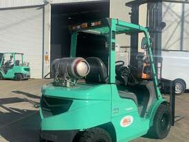 Good condition Mitsubishi FG30NT-C for hire - picture0' - Click to enlarge