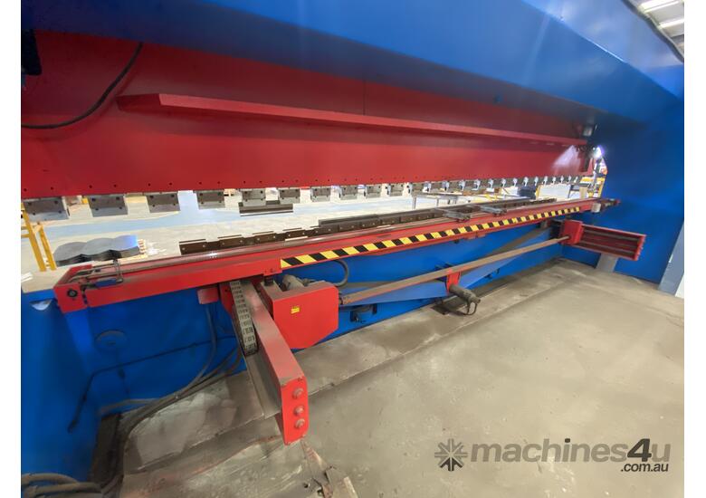 Used scalen SCALEN CNC PRESS BRAKE 7 1m X 300T DELEM DA69 CONTROLLER