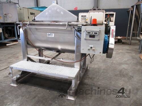 Twin Ribbon Blender, Capacity: 375Lt