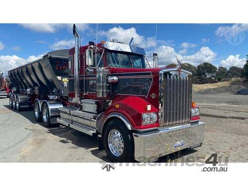 Kenworth T909