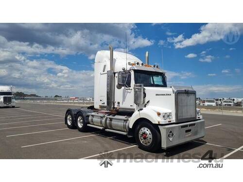 Western Star 4864FXB