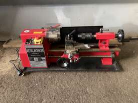 Metalworker Mini Lathe - Demo model - picture0' - Click to enlarge