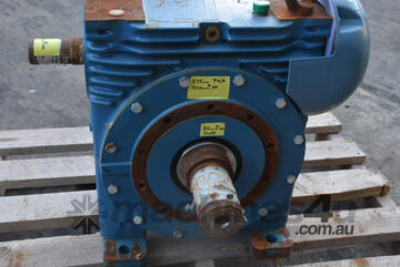 RADICON 20.5:1 LARGE UNDERDRIVE WORMDRIVE REDUCTION GEARBOX A200220.BRJ-2-H