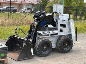 Kanga KANGA SCHIBECI 850DE Skid Steer Loader - picture0' - Click to enlarge