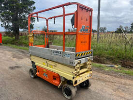 JLG 1930ES Scissor Lift Access & Height Safety - picture1' - Click to enlarge