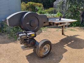 Millers Falls Kinetic 30T Flywheel Log Splitter - picture1' - Click to enlarge