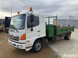 2015 Hino 500 1124 - picture0' - Click to enlarge