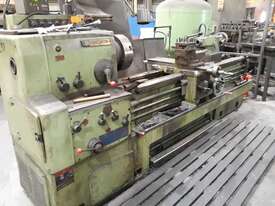 Hwacheon Centre lathe - picture0' - Click to enlarge