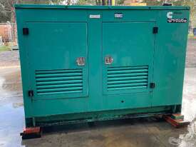 Generator Cummins 38kva - picture1' - Click to enlarge