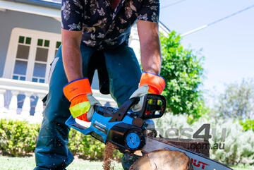 Bushranger 36v9201 36V Battery Powered Chainsaw 5Ah Kit