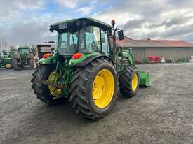 2007 John Deere 5820 Premium Utility Tractors - picture1' - Click to enlarge