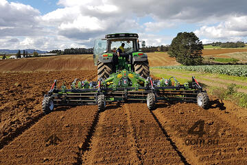 POWER HARROW REAR WHEEL BED FORMER