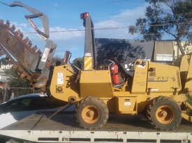 460 Case Trencher , 4Ws , centre mount trencher , Kubota powered ,  - picture0' - Click to enlarge