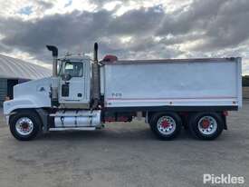 2007 Mack Trident Tipper - picture2' - Click to enlarge