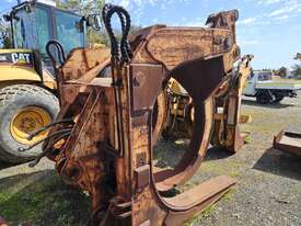 LOG GRAPPLE LOADER ATTACHMENT - picture0' - Click to enlarge