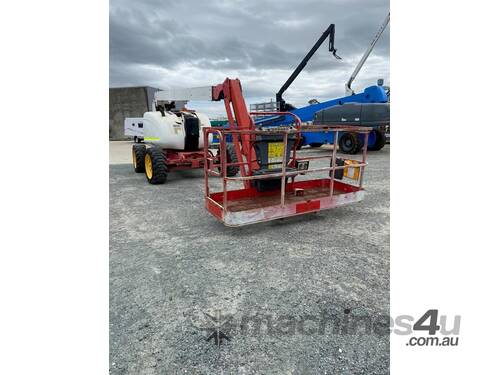 JLG 600AJ