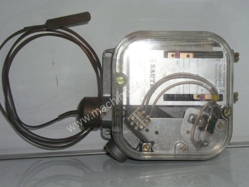 Sauter TKC 7B 06 F001 Temperature Switch.