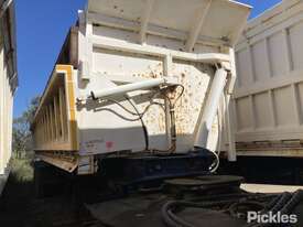 Unbranded Tri Axle Side Tipper - picture0' - Click to enlarge