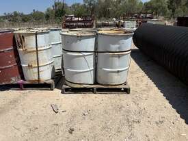 1 x Pallet of 44 Gallon Drums - picture0' - Click to enlarge