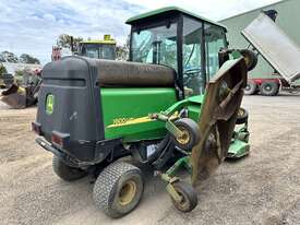 John Deere 1600 Mower - picture1' - Click to enlarge