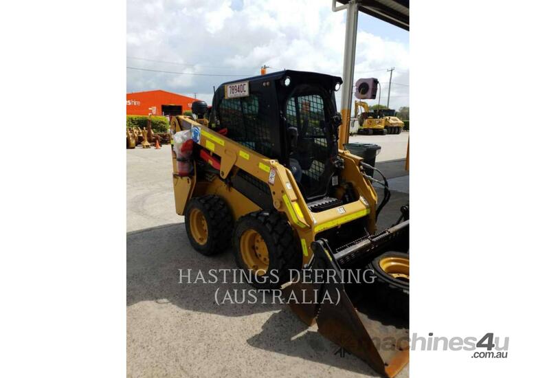 caption CAT 226D Skid Steer Loaders