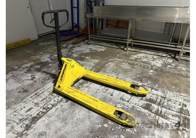 Used Pallet Jack Pallet Trucks in , Listed on Machines4u
