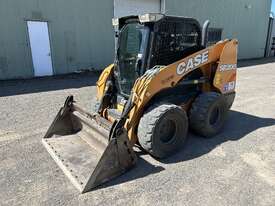 2018 Case SR200 Skid Steer Loader - picture1' - Click to enlarge