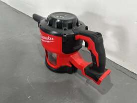 Milwaukee Cordless Compact Vacuum - picture2' - Click to enlarge