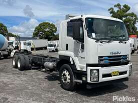 2017 Isuzu FVL240-300 Cab Chassis - picture0' - Click to enlarge