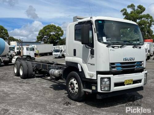 2017 Isuzu FVL240-300 Cab Chassis