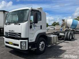 2017 Isuzu FVL240-300 Cab Chassis - picture1' - Click to enlarge