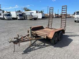 2005 Schaefer Trailers Tandem Axle Plant Trailer - picture1' - Click to enlarge