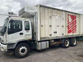 2004 Isuzu FVL1400 Refrigerated Pantech (Day Cab) - picture2' - Click to enlarge
