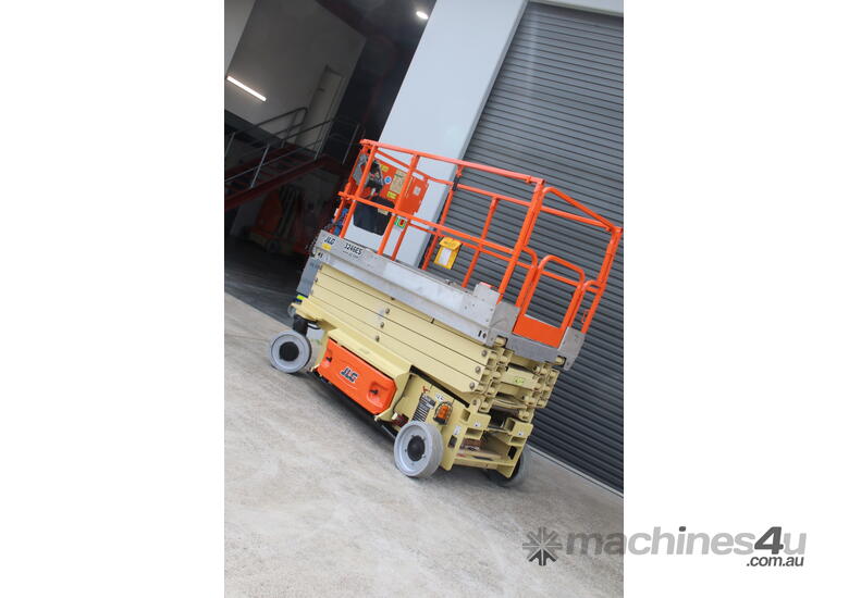Refurbished Used 2013 32' JLG 3246ES Electric Scissor Lift