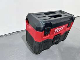 Milwaukee Cordless Wet Dry Vac - picture2' - Click to enlarge