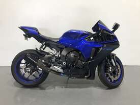 2023 Yamaha YZF 1000  Petrol - picture2' - Click to enlarge