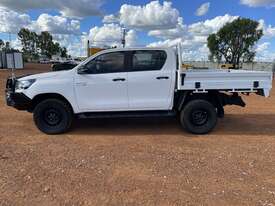 2019 Toyota Hilux SR Diesel - picture0' - Click to enlarge